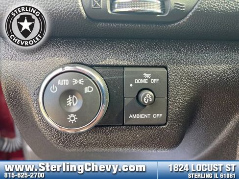 Used 2017 Chevrolet Traverse Premier image 18
