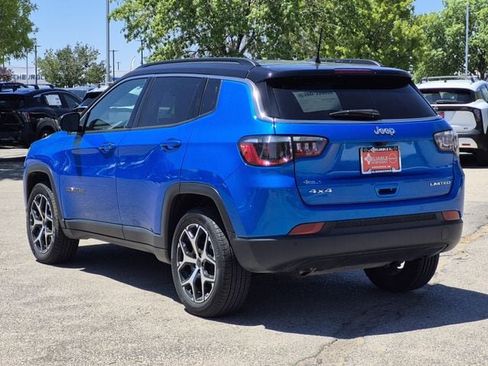 Used 2025 Jeep Compass Limited AWD/4WD image 4