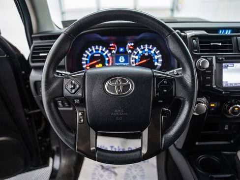 Used 2019 Toyota 4Runner TRD Off-Road AWD/4WD image 30