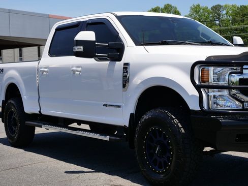 Used 2020 Ford F250 Lariat w/ Lariat Ultimate Package AWD/4WD image 11