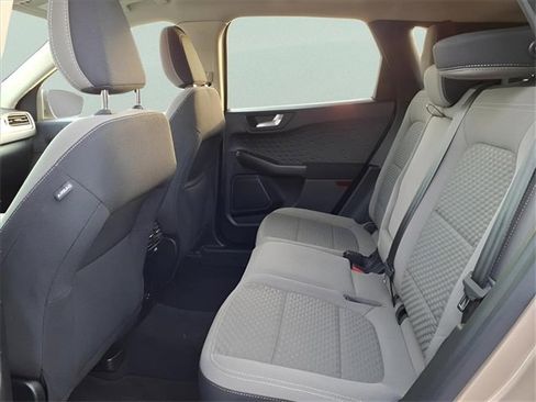 Used 2020 Ford Escape SE image 6