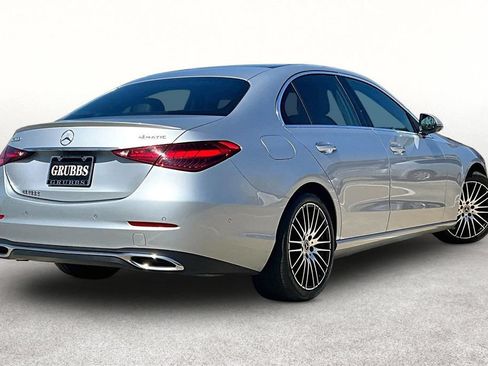 Used 2022 Mercedes-Benz C 300 4MATIC Sedan image 2