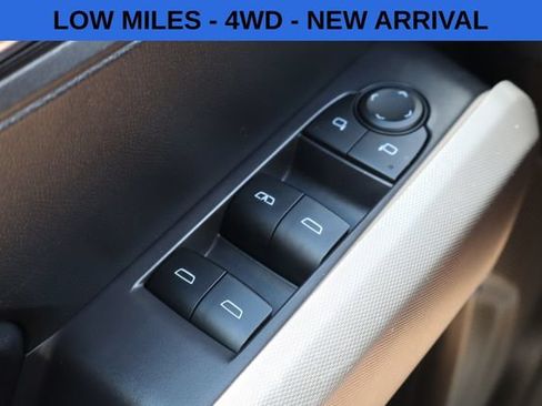 Used 2023 Chevrolet Colorado LT w/ LT Convenience Package AWD/4WD image 13