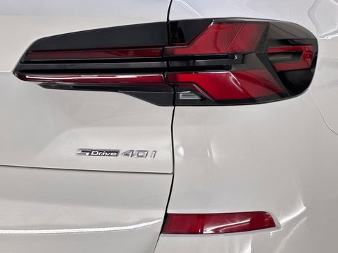 Used 2026 BMW X5 sDrive40i w/ M Sport Package RWD image 12