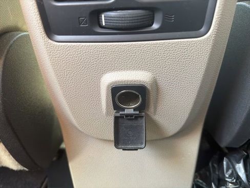 Used 2018 Ford Escape SEL FWD image 18