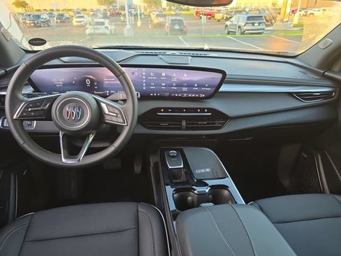 Certified 2025 Buick Enclave Preferred FWD image 15
