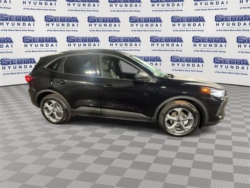 Used 2025 Ford Escape ST-Line image 9