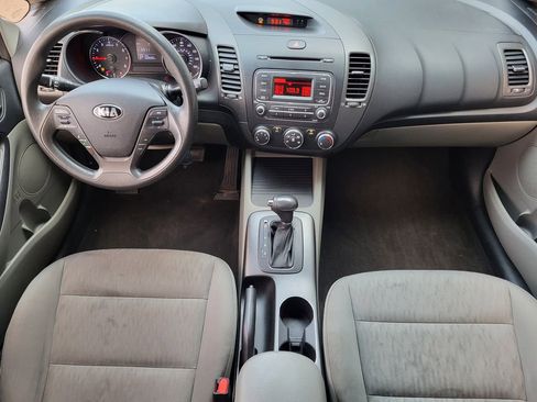 Used 2015 Kia Forte LX image 21