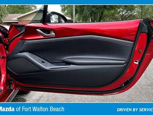 Used 2025 MAZDA MX-5 Miata Grand Touring RWD image 26