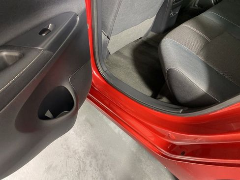 Used 2014 Nissan Sentra S image 25