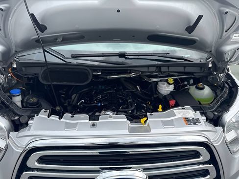 Used 2019 Ford Transit 150 130 Low Roof w/ Exterior Upgrade Package RWD image 18