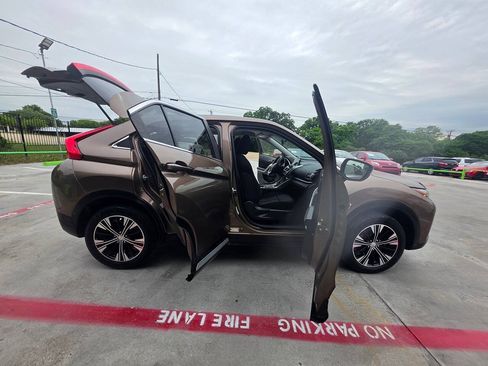 Used 2019 Mitsubishi Eclipse Cross SE AWD/4WD image 33