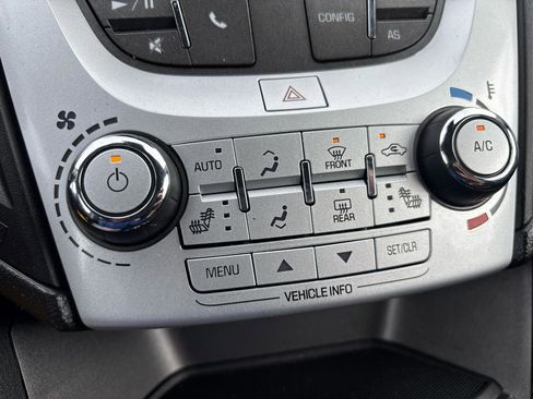 Used 2017 Chevrolet Equinox LT w/ Convenience Package image 21