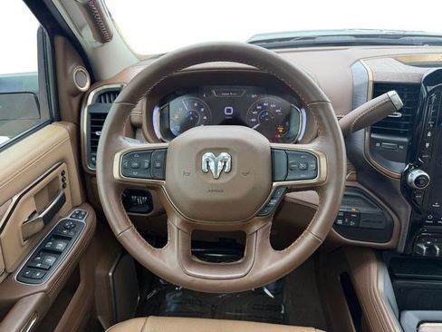 Used 2024 RAM 2500 Limited w/ Towing Technology Group AWD/4WD image 13