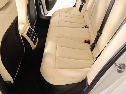 New 2026 BMW 330i Sedan w/ M Sport Package image 13