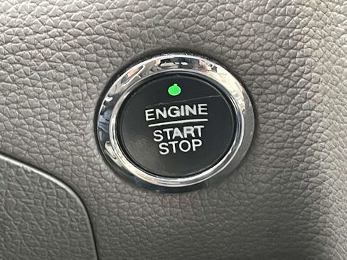 Used 2017 Lincoln Navigator Select image 27