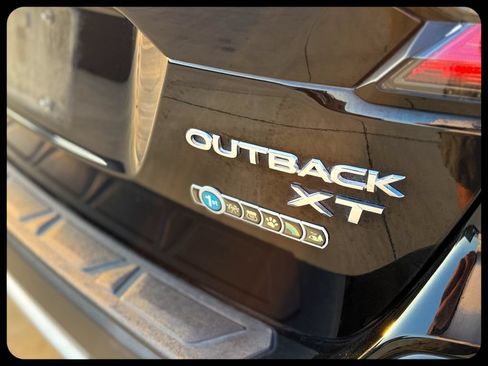 Used 2023 Subaru Outback Limited XT AWD/4WD image 4