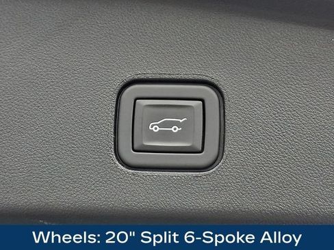 Used 2024 Cadillac Lyriq Luxury AWD/4WD image 42