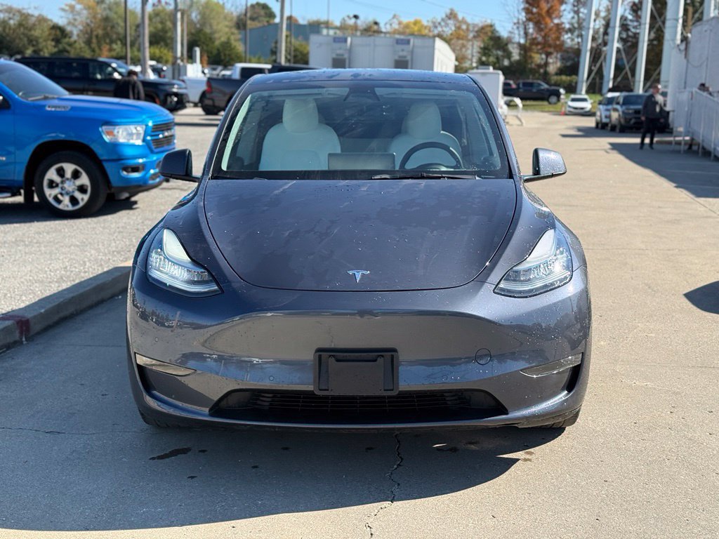 Used 2022 Tesla Model Y Long Range AWD/4WD image 3