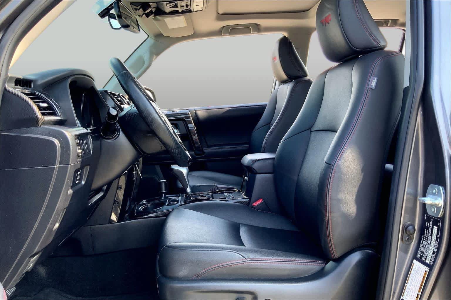 Used 2019 Toyota 4Runner TRD Off-Road Premium AWD/4WD image 8