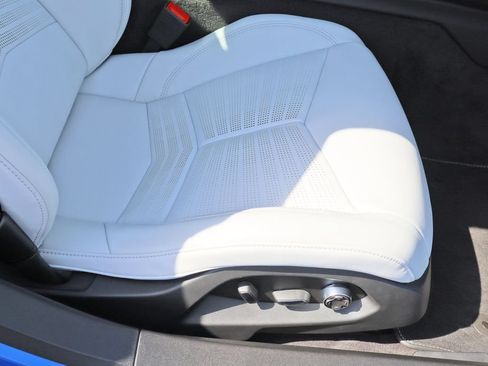 Certified 2025 Chevrolet Corvette E-Ray AWD/4WD image 33
