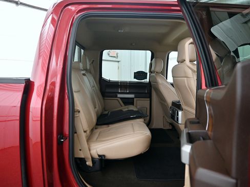 Used 2019 Ford F150 Lariat w/ Equipment Group 502A Luxury image 31