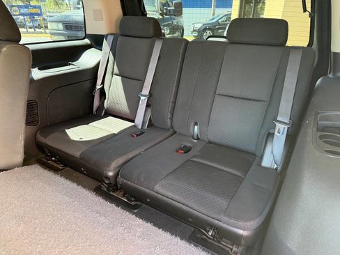 Used 2014 GMC Yukon SLE image 11