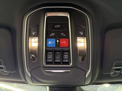 New 2026 Jeep Grand Cherokee L Limited RWD image 28