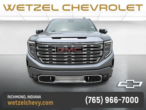 Used 2024 GMC Sierra 1500 Denali w/ Denali Reserve Package AWD/4WD image 4