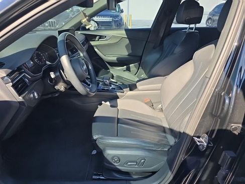 Used 2022 Audi A4 2.0T Premium w/ Convenience Package image 11