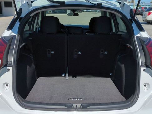 Certified 2025 Nissan Kicks Play S image 13