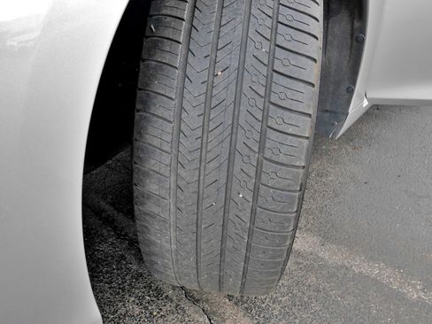 Used 2019 Lexus ES 300h w/ Accessory Package 2 image 34