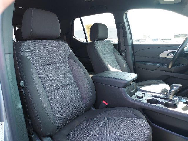 Used 2023 Chevrolet Traverse LT FWD image 30