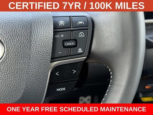 Used 2025 Toyota Camry SE FWD image 20
