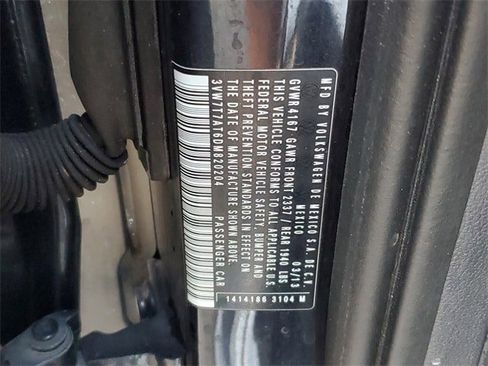 Used 2013 Volkswagen Beetle 2.0T image 24