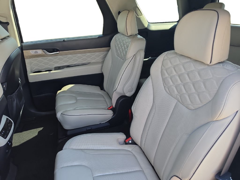 Certified 2022 Hyundai Palisade Calligraphy AWD/4WD image 13