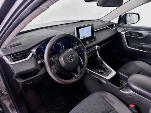 Certified 2023 Toyota RAV4 LE AWD/4WD image 9