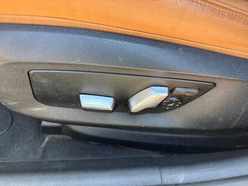 Used 2021 BMW 530i xDrive w/ M Sport Package AWD/4WD image 33