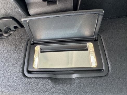 Used 2023 Jeep Gladiator Overland w/ Popular Equipment Package AWD/4WD image 25