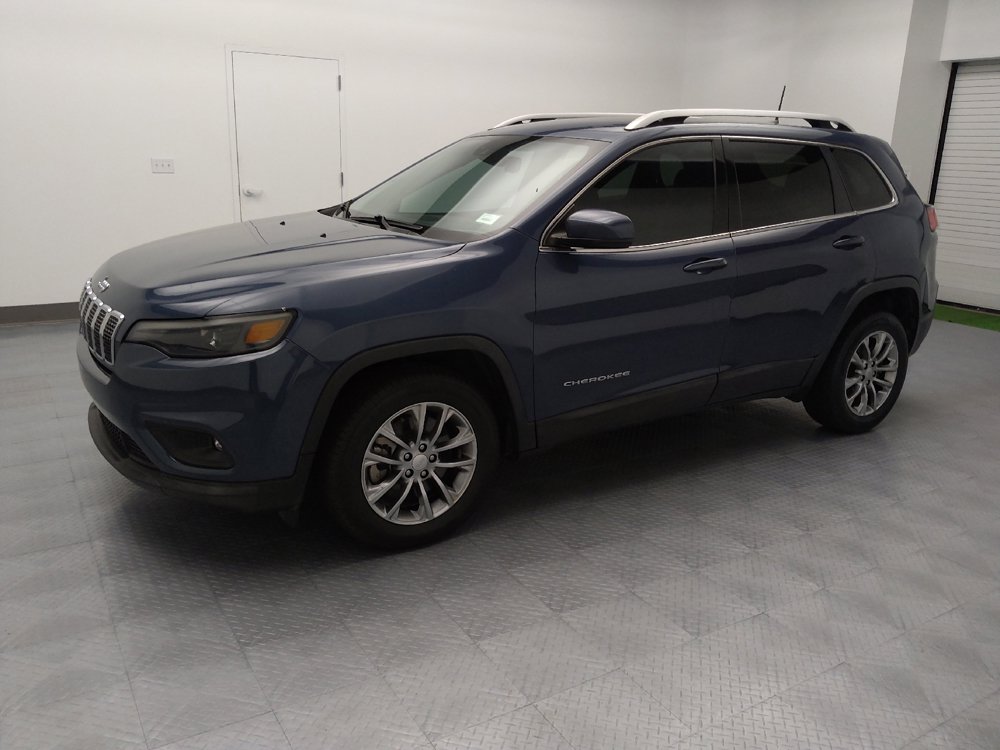 Used 2021 Jeep Cherokee Latitude Plus FWD image 2