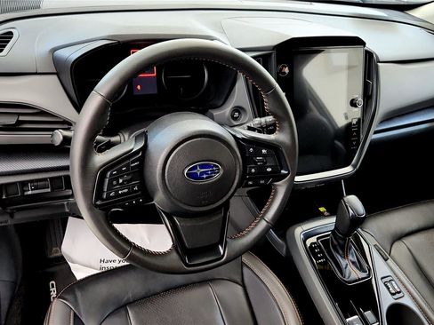 Used 2024 Subaru Crosstrek 2.5i Limited AWD/4WD image 21