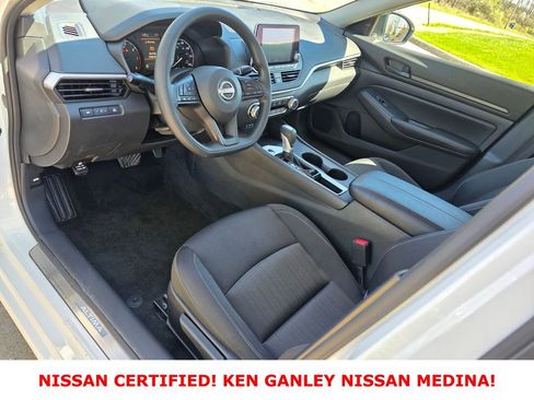 Certified 2025 Nissan Altima 2.5 S FWD image 25