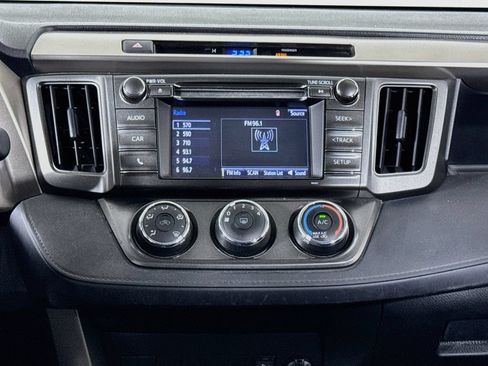 Used 2015 Toyota RAV4 LE FWD image 12