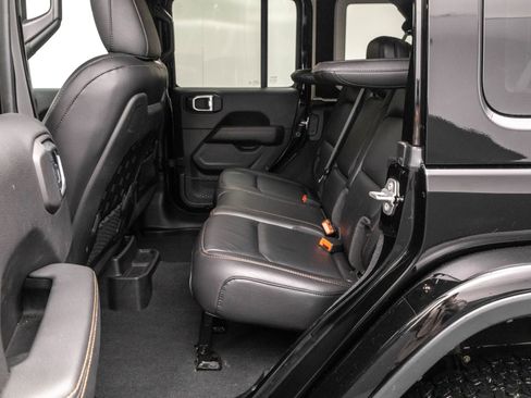 Used 2021 Jeep Wrangler Unlimited Rubicon w/ Trailer Tow Package image 29