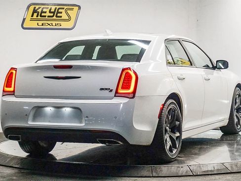 Used 2022 Chrysler 300 S image 4