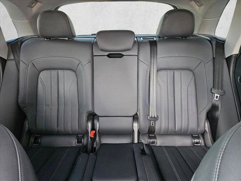 Used 2023 Audi Q5 2.0T Premium w/ Convenience Package image 17