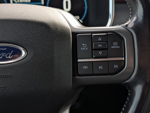 Used 2021 Ford F150 Lariat image 31