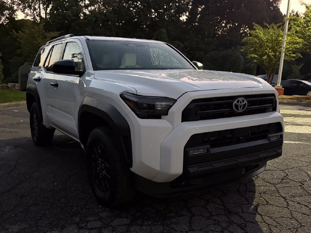 Used 2026 Toyota 4Runner SR5 AWD/4WD image 5