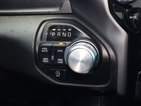 Used 2024 RAM 1500 Laramie AWD/4WD image 26