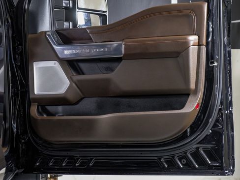 Used 2025 Ford F350 King Ranch image 36